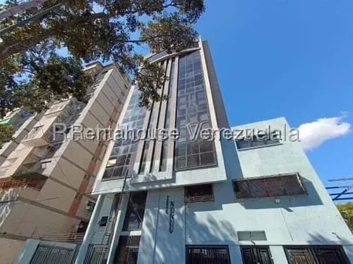 Oficina En Alquiler En Av. Bolivar Norte - Valencia (#26-15435) Lista Para Operar En La Urb. Majay Recepcion, Una Oficina Privada, Oficina De Reuniones. Cliente Directo