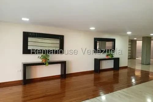 Venta Exclusivo Apartamento De Tres Habitaciones Con Acabados De Primera En Urb Monte Real Barquisimeto, Lara # 26-19442 Aa