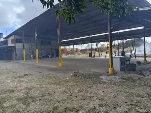 Galpón En Venta Filas De Mariche Con Gran Extensión De Terreno