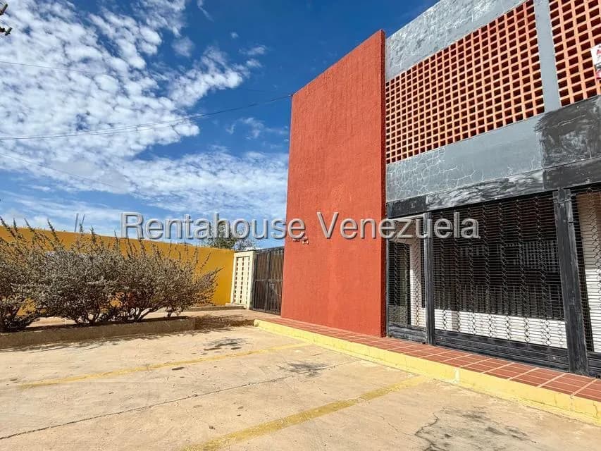 Comercial (Local Comercial) en Alquiler en Punto Fijo, Falcon