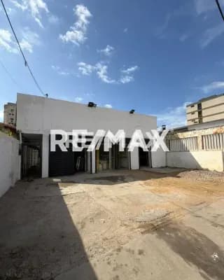 Local en Venta Santa Rita con Av. Universidad
