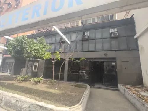 Avenida Nueva Granada, Local A Pie De Calle