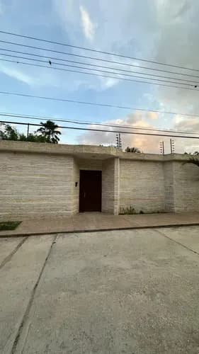Casa En Venta En Colinas De Guataparo Ls
