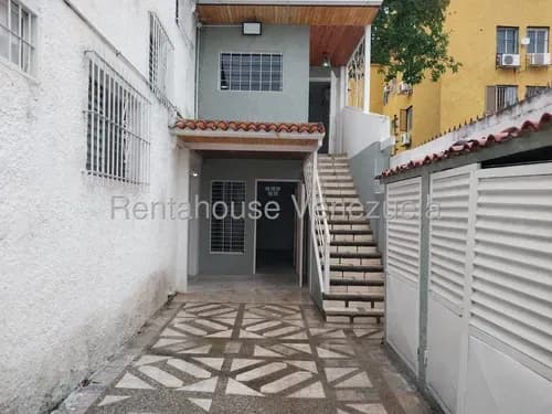 En Obra Blanca, Para Diseñar La Cocina A Tu Gusto, Dúplex , Ideal Para Inversionista Mas Dos Anexos Con Entradas Independientes. Contáctame Yesenia Meneses Rah 26-20487