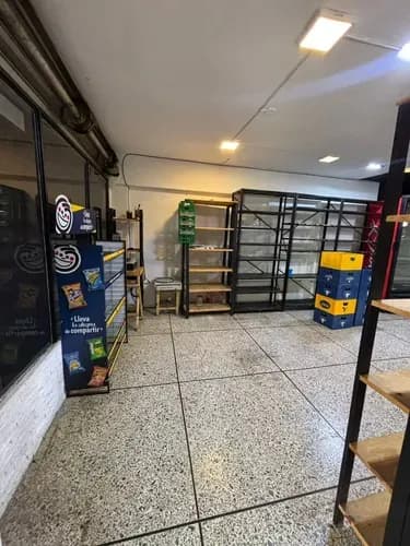 Local Comercial Urb. Camoruco Cerca Av Bolívar Valencia Gz