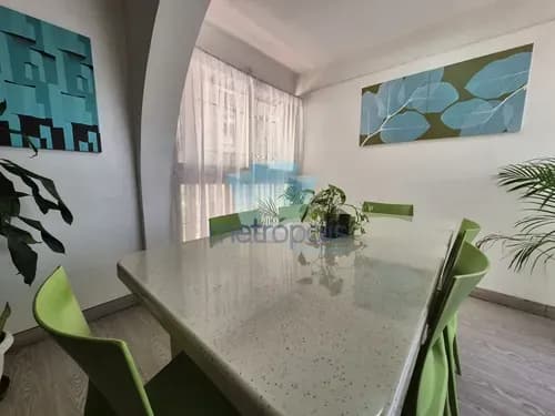 Alquilo Apartamento Piso Bajo 94m2 Los Chorros C/muebles/ Seguridad/ Ubicación