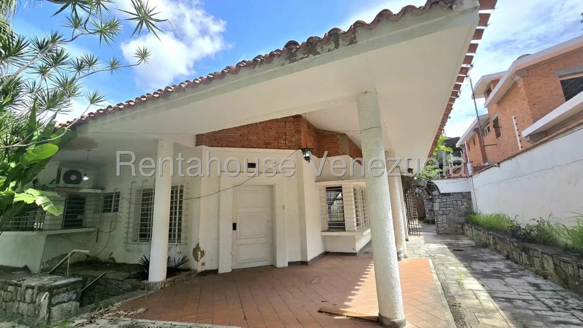Casa (Duplex) en Venta en La Floresta, Distrito Metropolitano