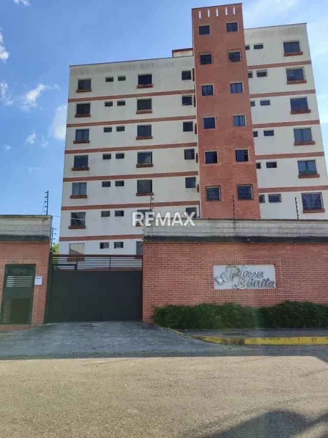 Apartamento. Alquiler. Pueblo Nuevo