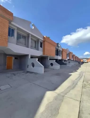 Hc Nueva Captacion No Publicar En Marketplace (sugerido Por El Propietariohc Venta *townhouse*en Obra Gris *residencias Villa Santa Cruz - San Diego