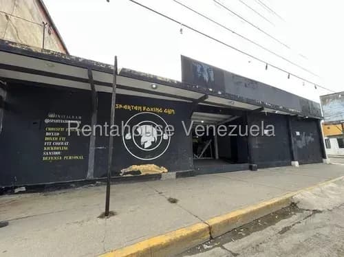 En Venta Local Comercial Ideal Para Gimnasio En La Zona Oeste De Barquisimeto, Yoger Camargo.