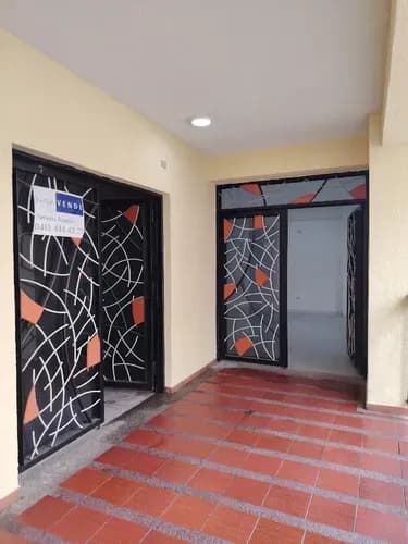 Local Comercial, Ubicado En Callejon Prebol, Entre Andrés Eloy Blanco Y Av Bolívar, A Una Cuadra De La Cruz Roja. Valencia Edo Carabobo. Nereida Rosales