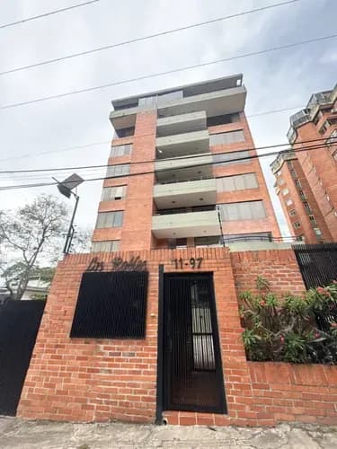 Apartamento En Venta Edif Conj Resid Los Robles, (vista A Parque Metropolitano) Av 19 De Abril San Cristóbal Mg634