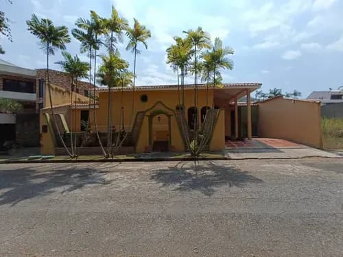 Casa En Venta En Altos De Guataparo Ls