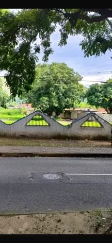En Venta Terreno En La Avenida Más Transitada De Maracay A Pie De Calle