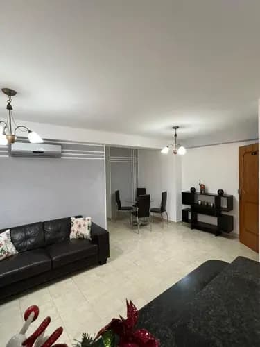 Apartamento En La Urb. La Trigaleña (alta) , Res. Bahia Dorada, Valencia (solo Cliente)