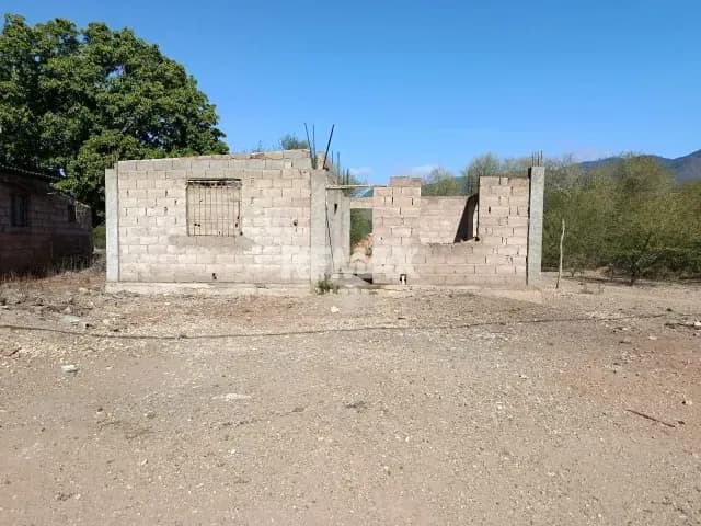 OPORTUNIDAD DE INVERSIÓN: TERRENO CON BIENHECHURÍA EN EL SECTOR EL TUEY