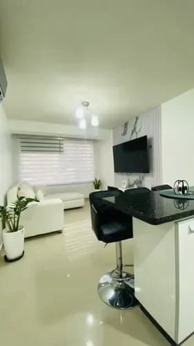 *venta Apartamento Amoblado Y Equipado Ubicado Rincón Mañongo Naguangua , Residencia Doral Country* 60 Mts 2 Habitación Con Sus Clóset 2 Baños Remodelados 1 Puestos Estacionamiento Ayala María Pur
