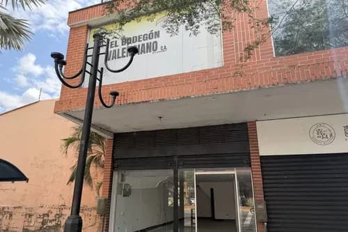 Mh Local Comercial Av Bolivar Norte 140 Mts2