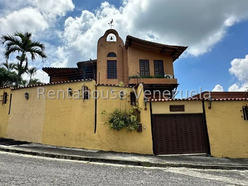 Casa (Multipes Niveles) en Venta en La Trinidad, Distrito Metropolitano