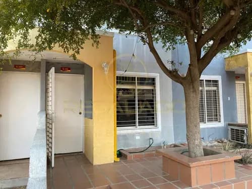 Cv-1904 Zona Oeste Townhouse Urbanizacion Caminos De La Lagunita Etapa I