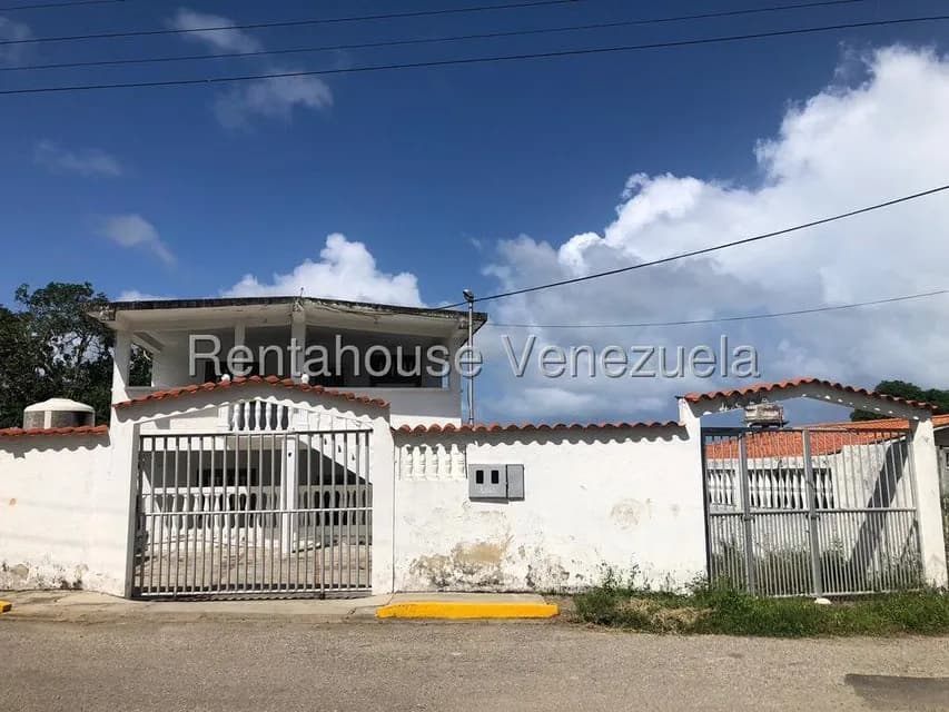 Casa (1 Nivel) en Venta en Corrales, Miranda