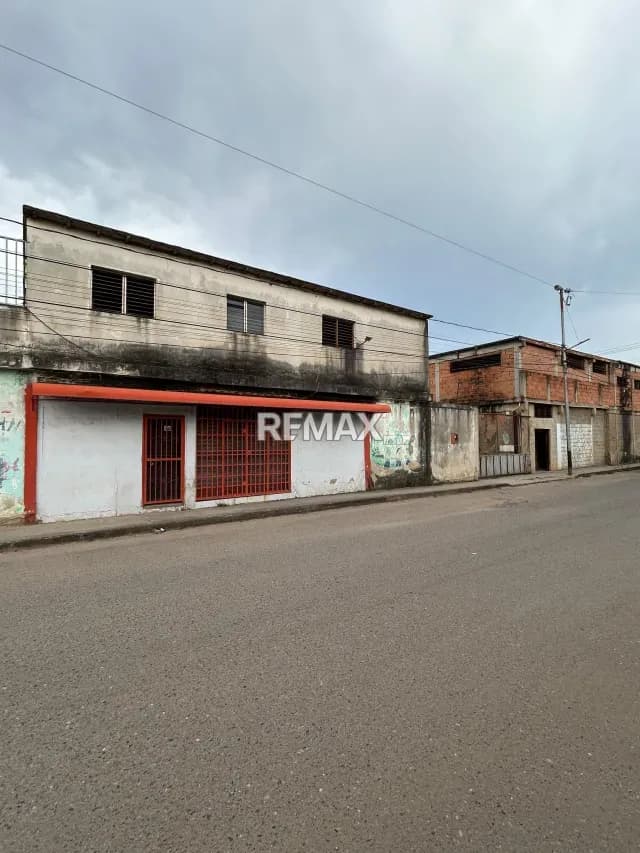 Se vende galpón y apartamento de oportunidad en la zona norte
