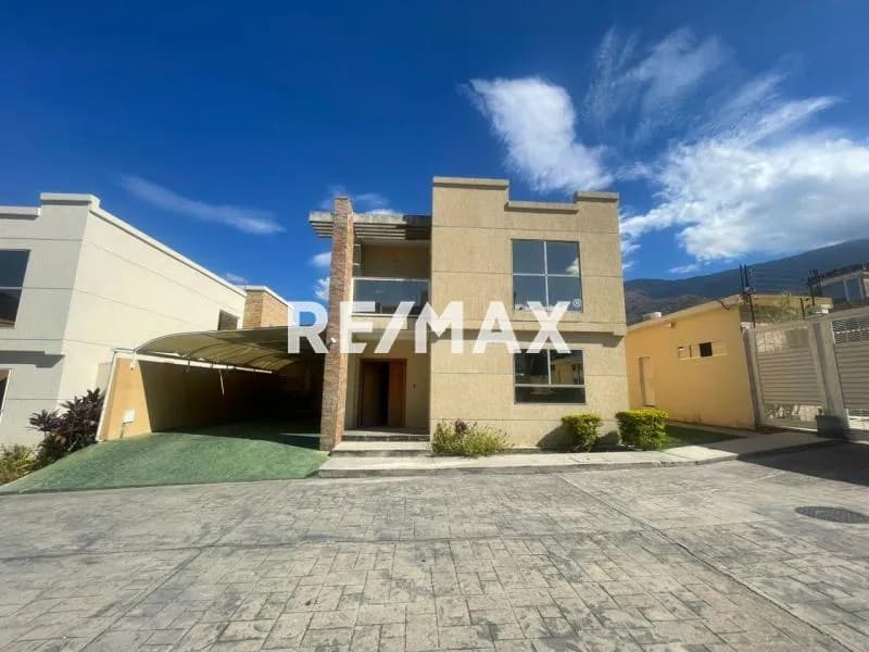 HERMOSA QUINTA EN VENTA