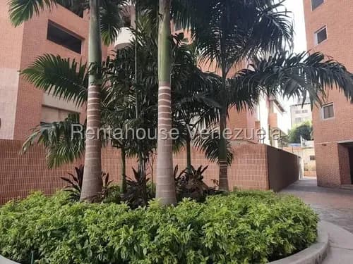 Cs Se Vende Townhouse En Los Dos Caminos 26-11914