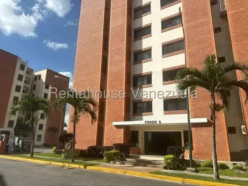 Maritza Lucena Vende Cómodo Y Moderno Apartamento Al Este De Barquisimeto, Cód. 26-3428, Amplias Habitaciones, Cocina Equipada, Vigilancia 24/7