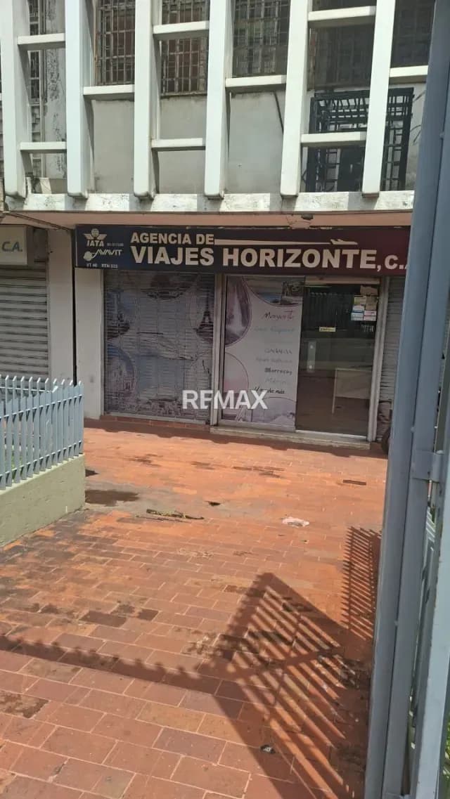 LOCAL COMERCIAL EN ALQUILER – SANTA EDUVIGES