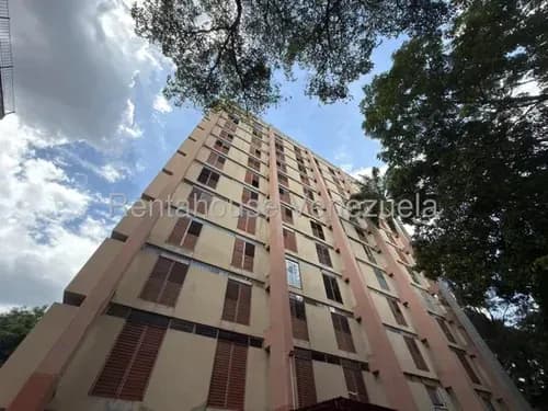 Vendo Lindo Apartamento Remodelado Chuao 26-19306