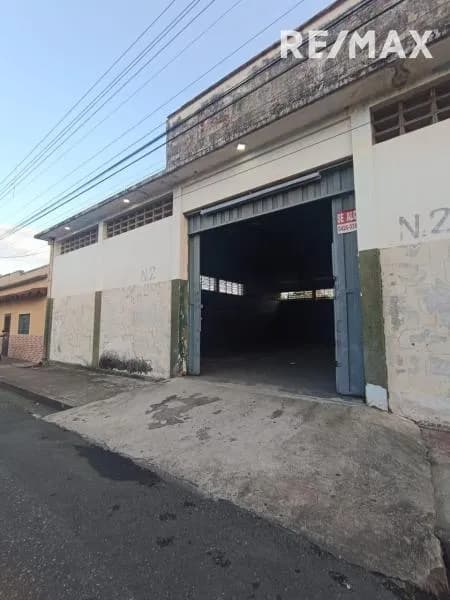 En Alquiler Galpon ubicado en Guanare, Carrera 10 entre Calles 12 y 13, Guanare, Portuguesa, Venezuela