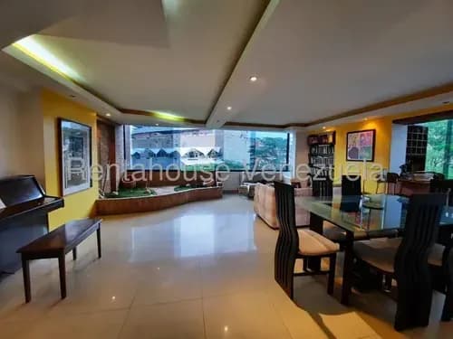 Tg Apartamento En Venta En Colinas De Quinta Altamira, Planta Baja Con Vista Panorámica, Agua Constante 25-15669