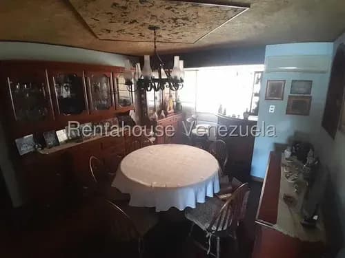 Amplio Apartamento En Venta La Urbina En Excelente Calle Y Segura 26-19735 Hgk