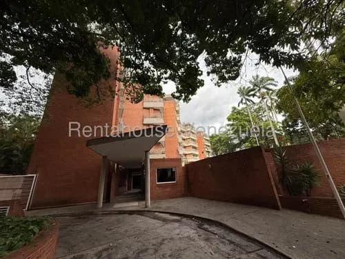 Cv Apartamento En Alquiler En Altamira Yf 26-7452