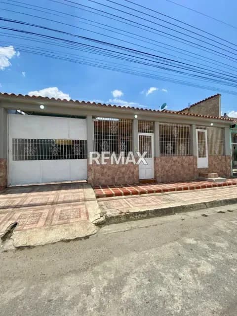 En venta casa Urb Corinsa Cagua