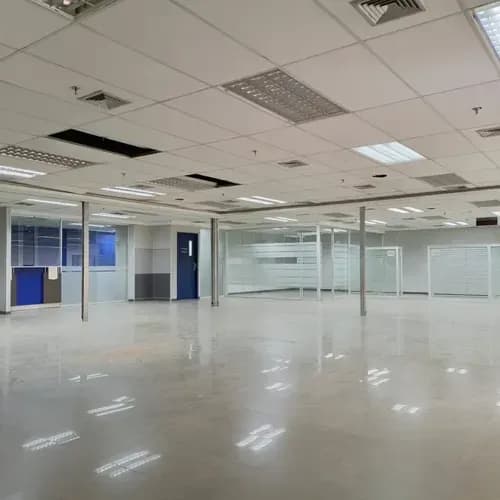 Local Comercial En C.c Terraza Lomas De La Lagunita 375m2 / 2b Ep
