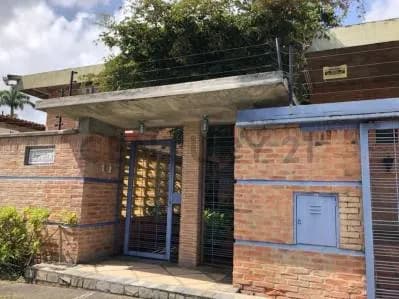 Se vende Casa en Colinas de Los Ruices