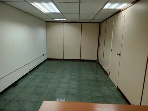 Cubiculo En Alquiler Parque Carabobo La Candelaria