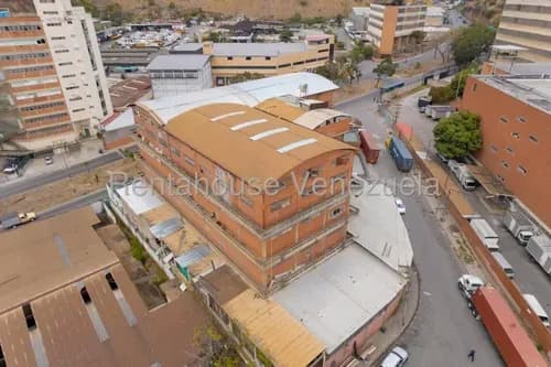 Ss: Vende Edificio 26-2885 En La Yaguara De 10.430 M2