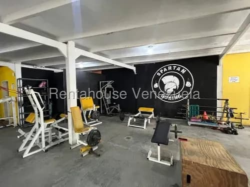 Daniela Linarez Alquila Amplio Local Comercial Con Gran Potencial Para Desarrollar Cualquier Actividad Económica, Ubicado En La Zona Oeste De Barquisimeto
