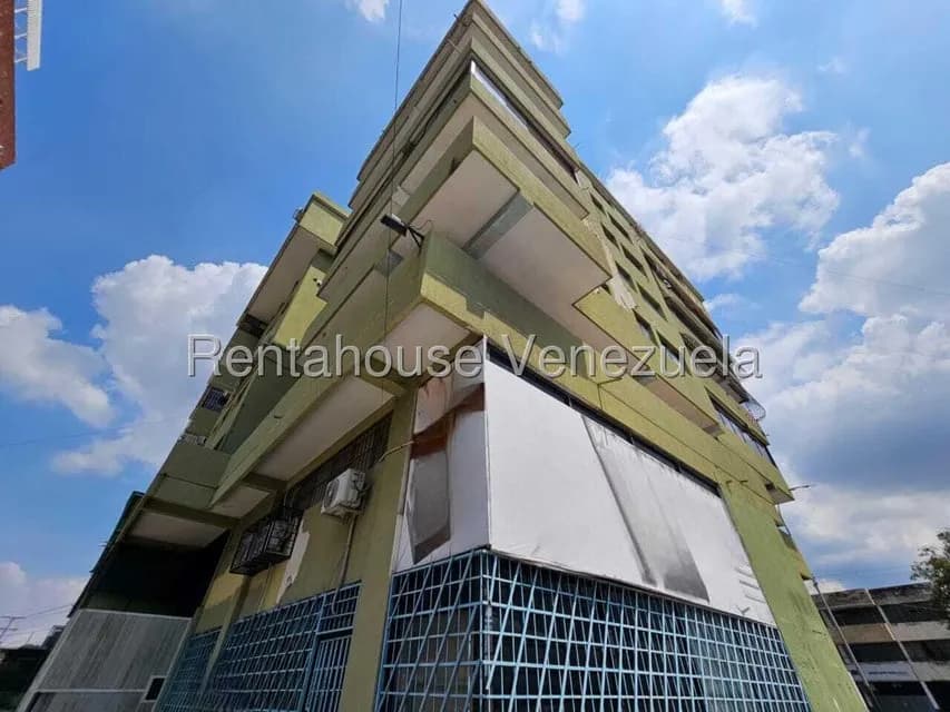 Apartamento (1 Nivel) en Venta en Avenida Bolivar, Aragua
