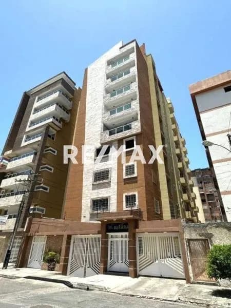 Apartamento en venta Urb el Bosque OBRA BLANCA