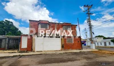 LOCAL COMERCIAL EN VENTA SECTOR AMPARO