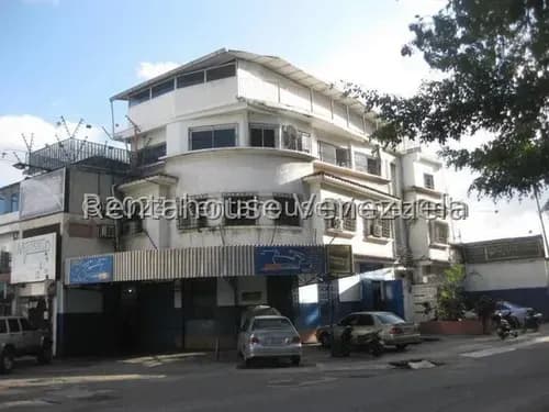 Oficina En Alquiler De Planta Completa Con Cinco Despachos En Los Chaguaramos #25-6638