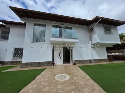 Ac / Visita Esta Increíble Casa En Macaracauy. Lujo, Seguridad Y Amplitud. Ubicada En Una Exclusiva Calle Privada Con Vigilancia, En Venta / Mls #26-10741