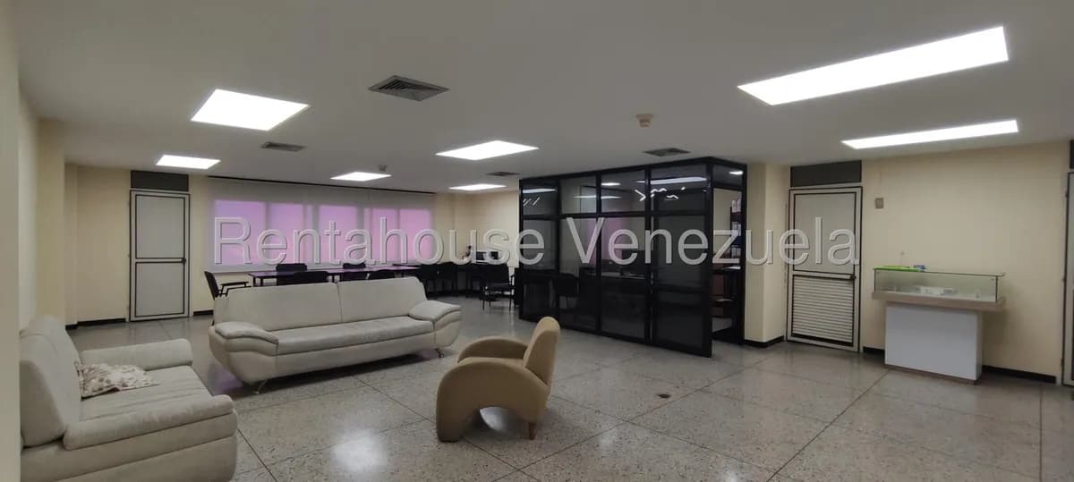 Comercial (Oficina) en Venta en Centro, Lara