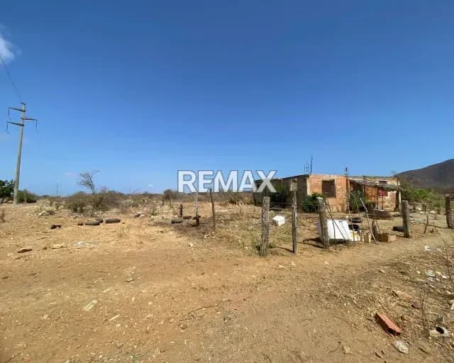 TERRENO DE 408M² EN EL ESPINAL (12X34M) CON SERVICIOS DE LUZ Y AGUA. INCLUYE BIENHECHURÍA DE 30M² Y VISTA A LA MONTAÑA. ¡ZONA RESIDENCIAL CON COMERCIOS CERCA! ¡HAZ TU CITA YA!