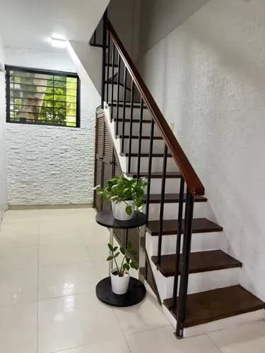 Townhouse Amoblado En Res. Villas Del Norte Ii Naguanagua 3 Habitaciones 3 Baños Y 1/2 2 Puestos De Estacionamiento Techados. An