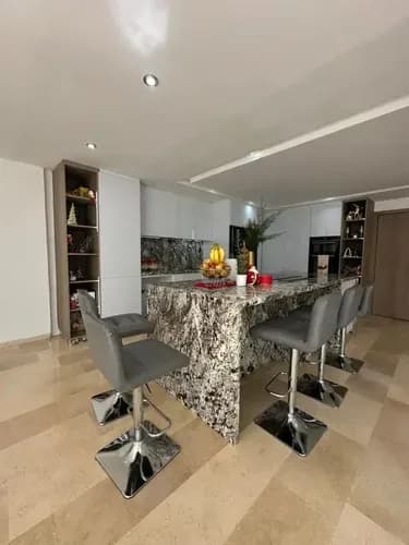 Townhouse En Venta Urb. Villas Del Lago Guataparo Ns